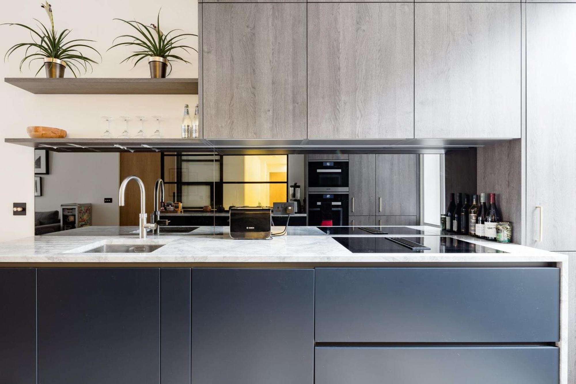 Apartment Modern & At Charing Cross London
