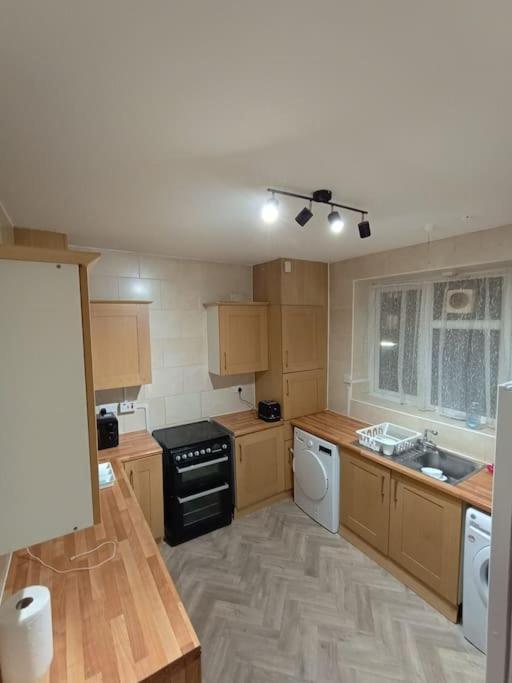 Appartement Spacious 3 Bed Flat Opp Springfield Park, Hackney. *