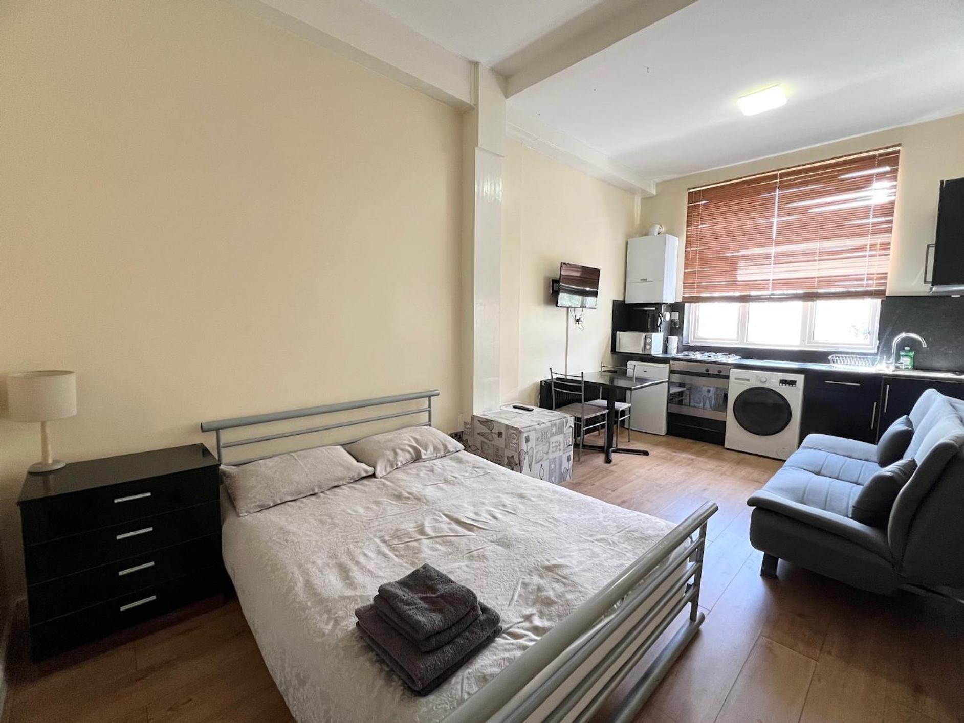 Comfy - Finchley Road Londen