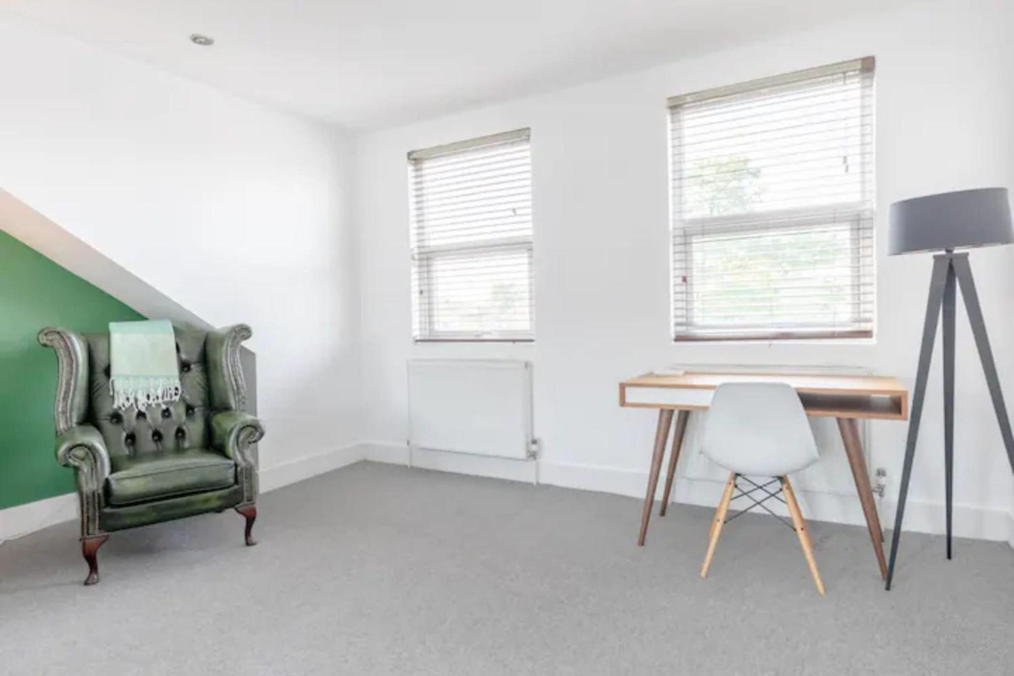 Spacious 2 Bedroom Retreat In East Dulwich London