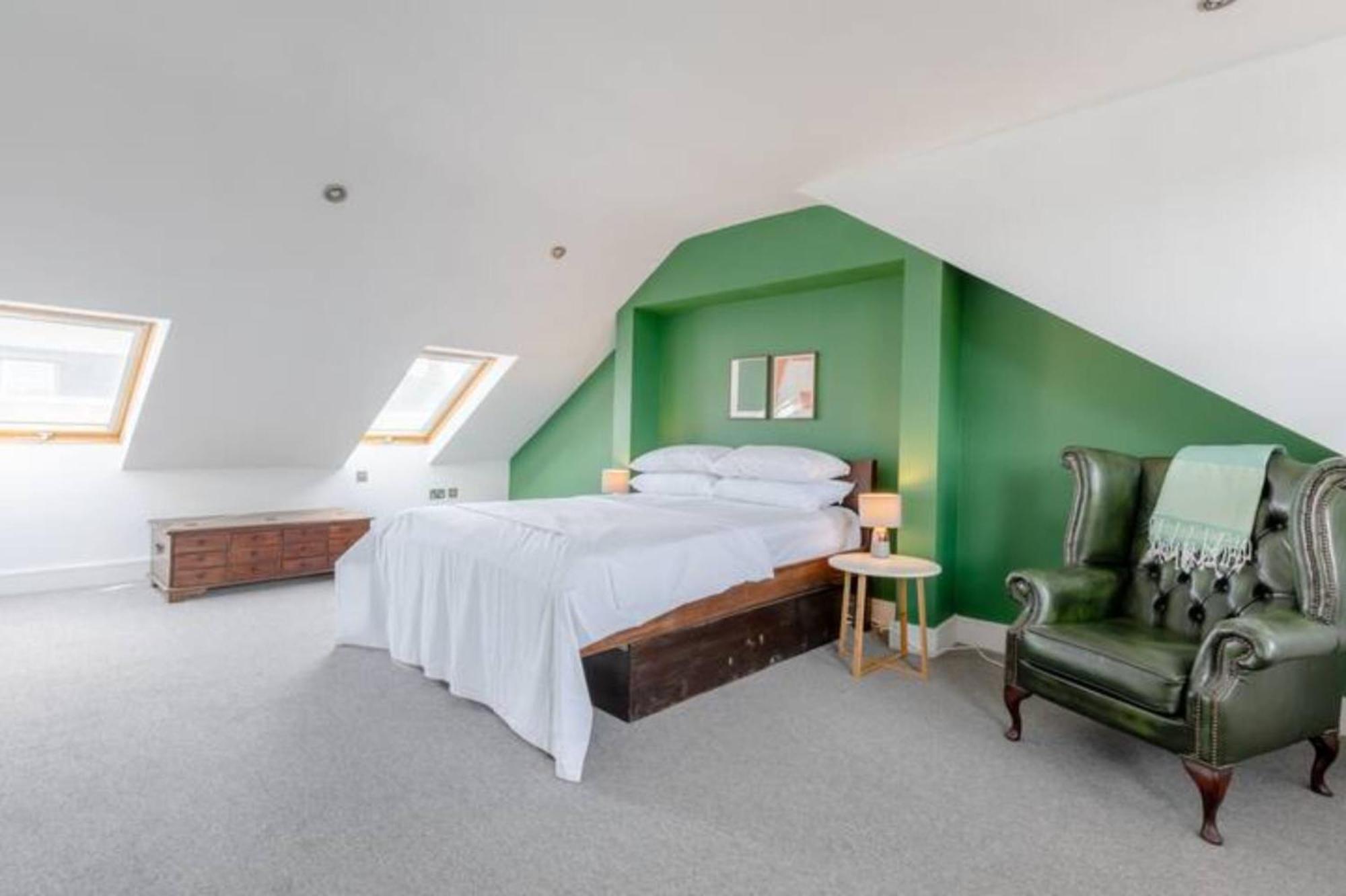 Spacious 2 Bedroom Retreat In East Dulwich * London