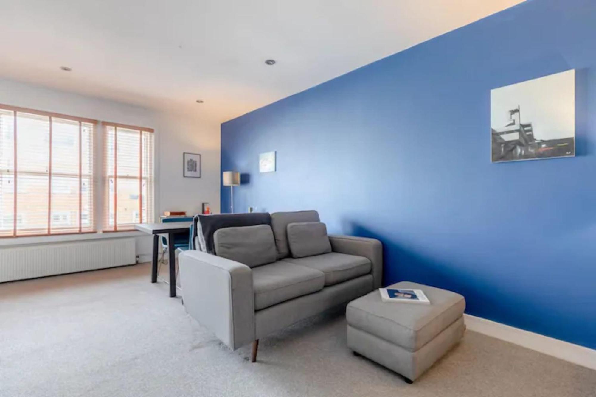 Spacious 2 Bedroom Retreat In East Dulwich Apartment London