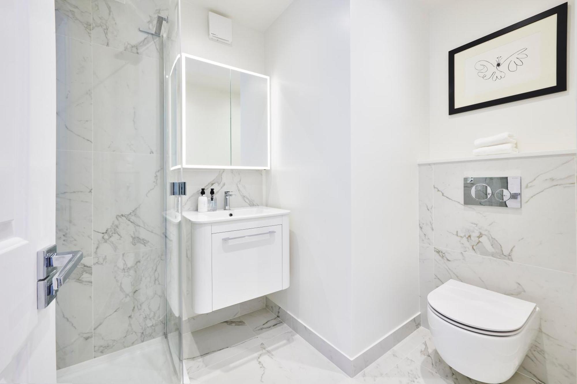 Apartment Pond Place London