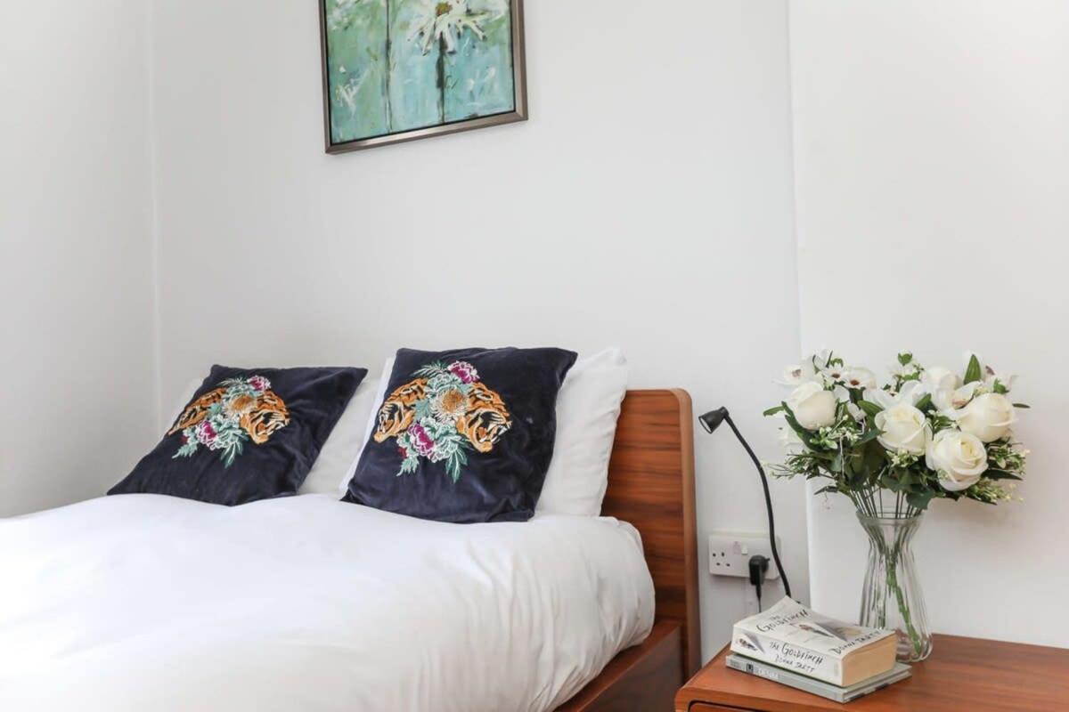 2 Bedroom In Waterloo Central Leilighet London