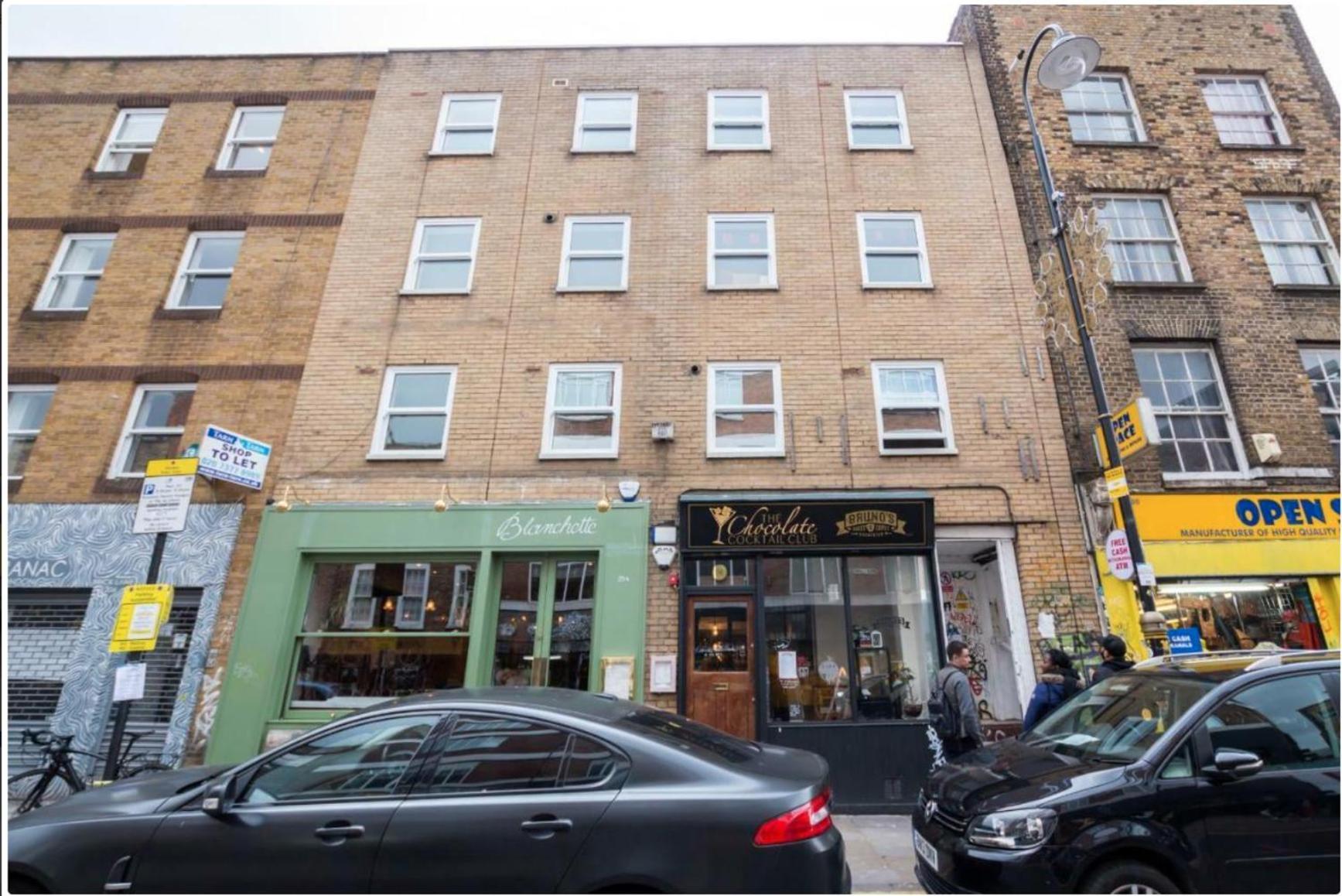 6 Sleeper Sanctuary In Bricklane * London
