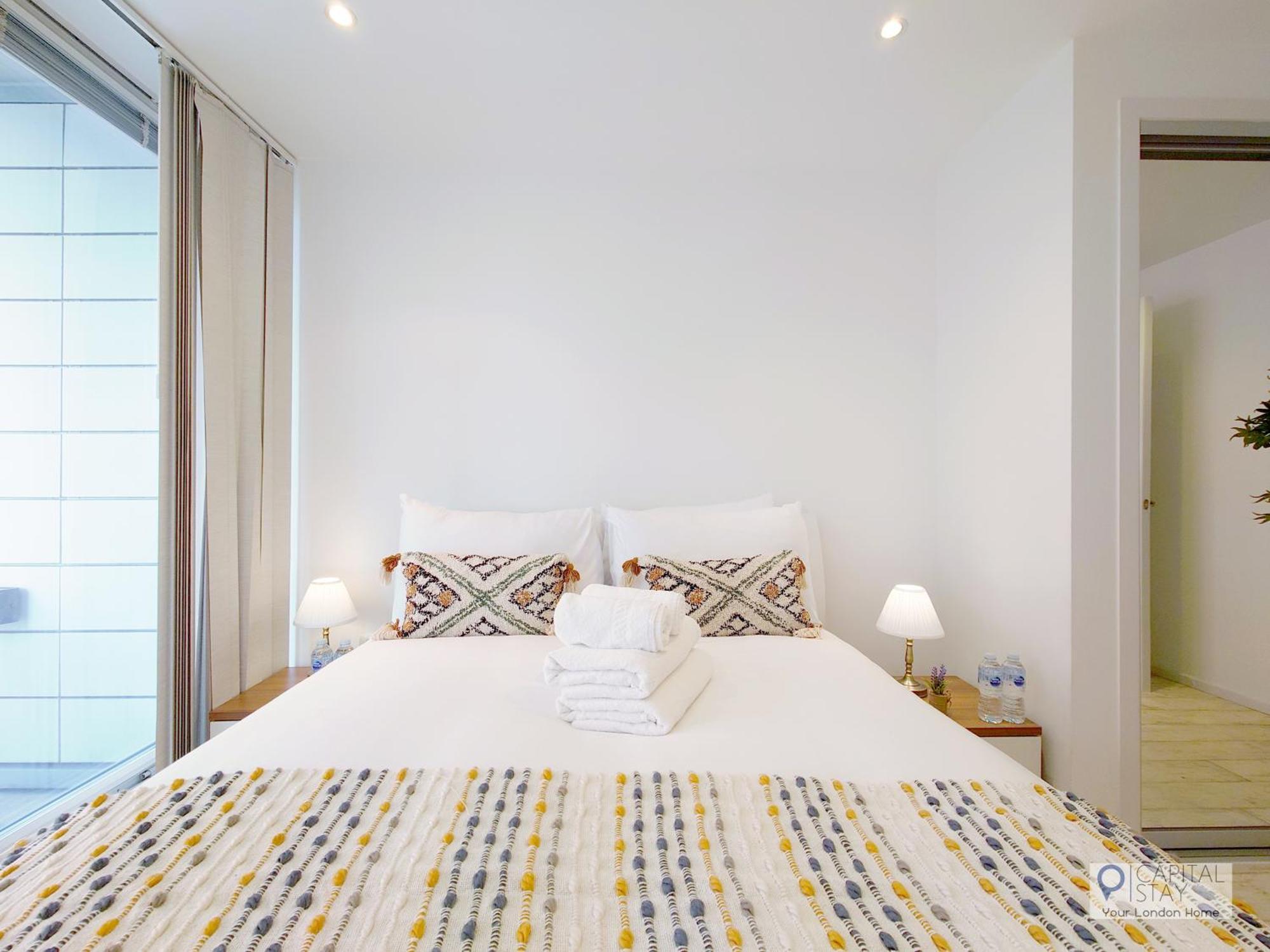 Deluxe One Bed By Excel & O2 Apartment London