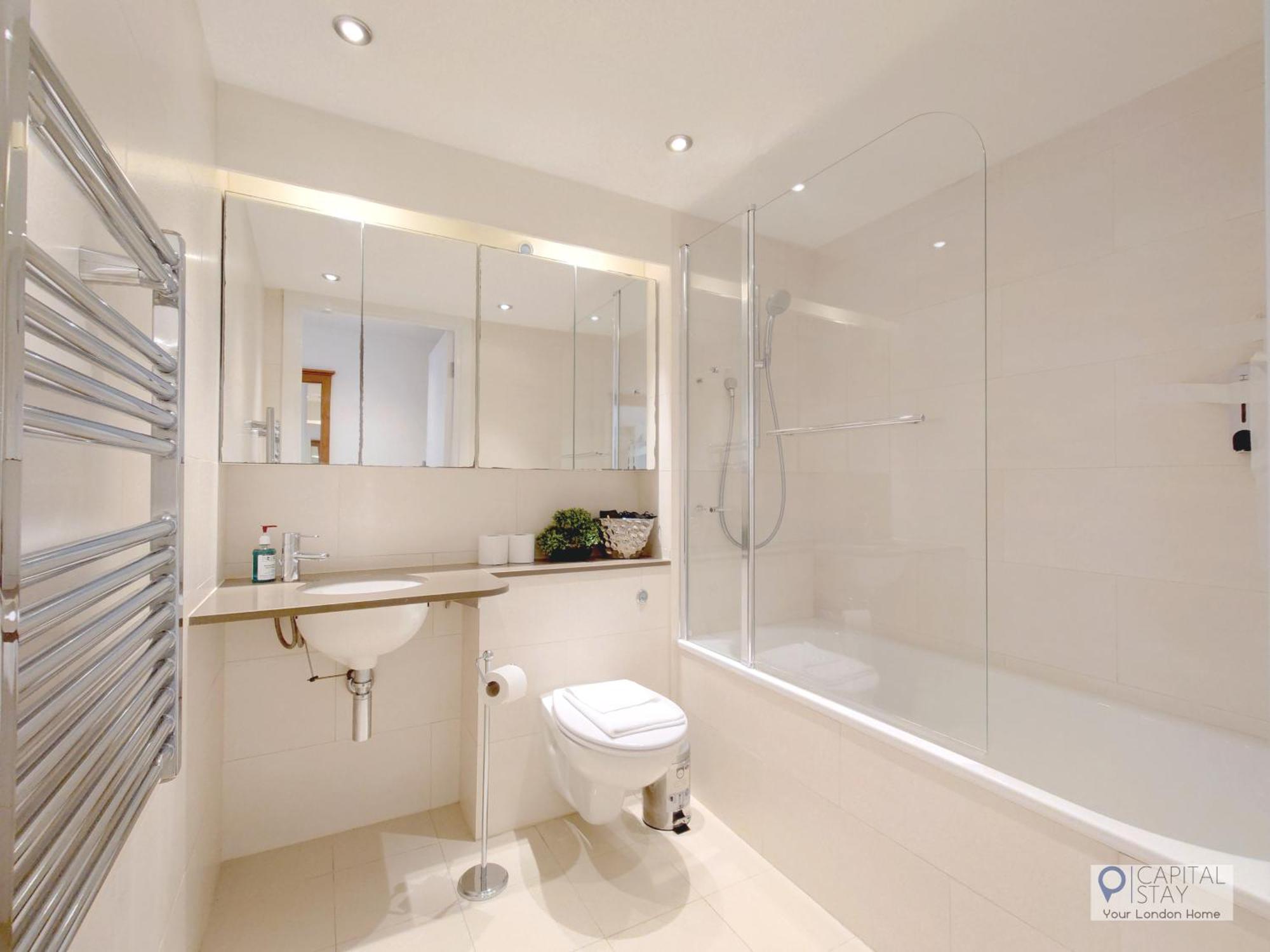 Deluxe One Bed By Excel & O2 London