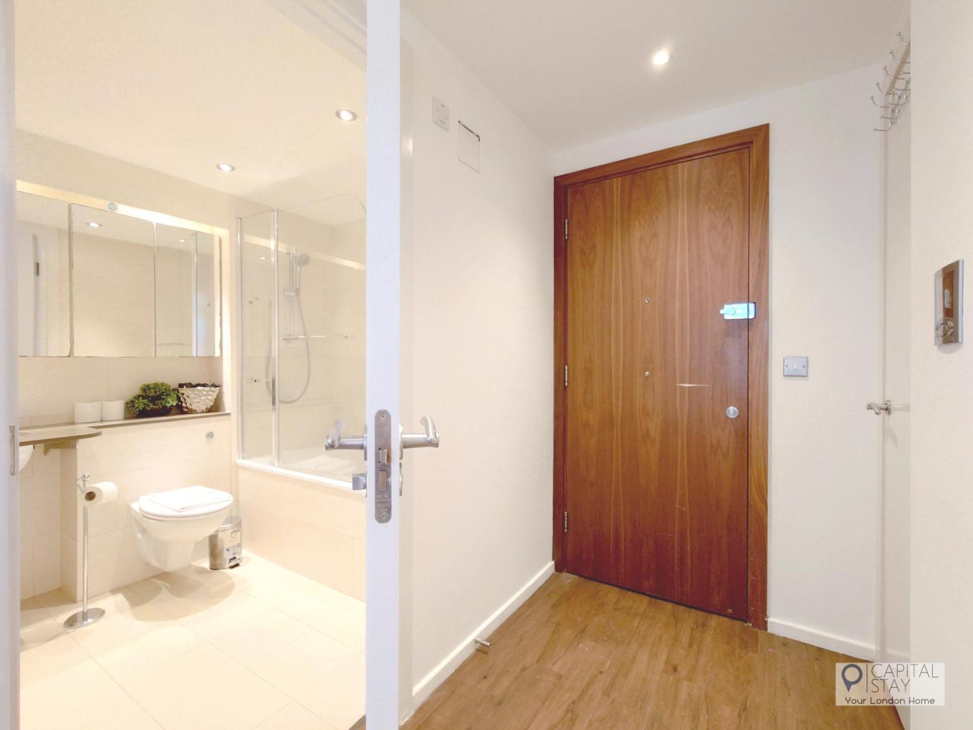 Deluxe One Bed By Excel & O2 Apartment