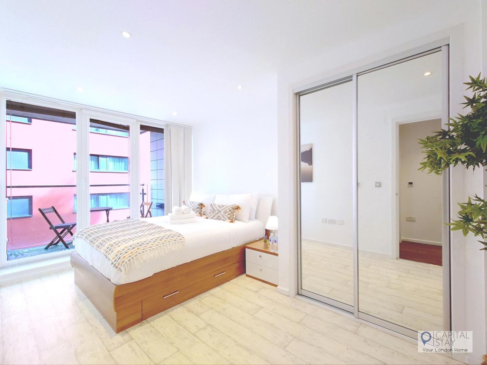 Apartment Deluxe One Bed By Excel & O2 *