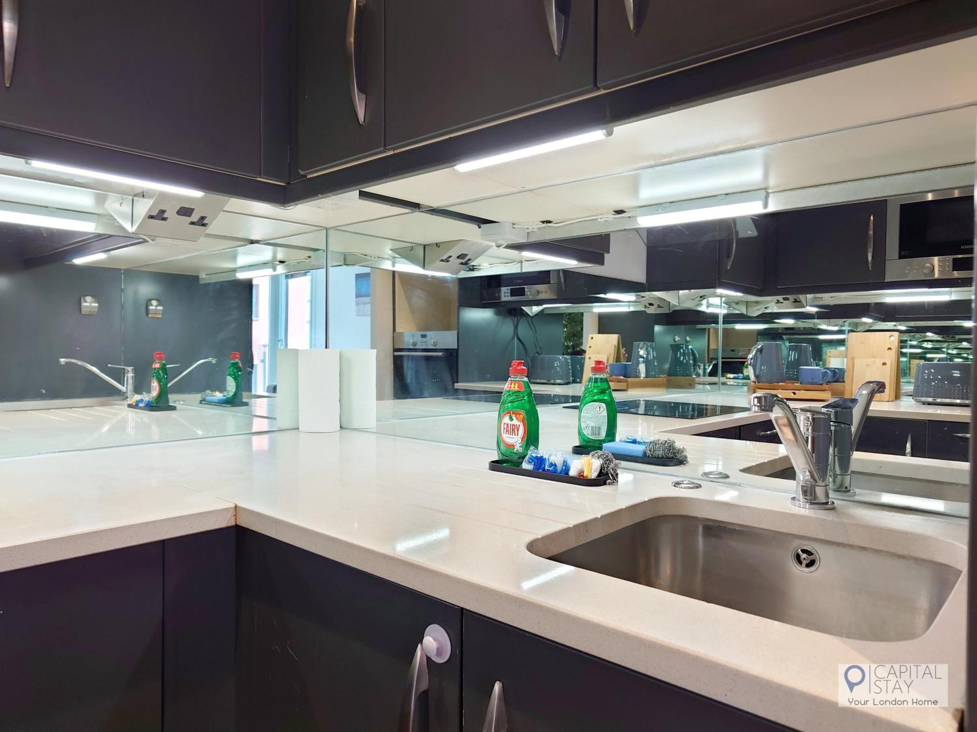 Apartment Deluxe One Bed By Excel & O2