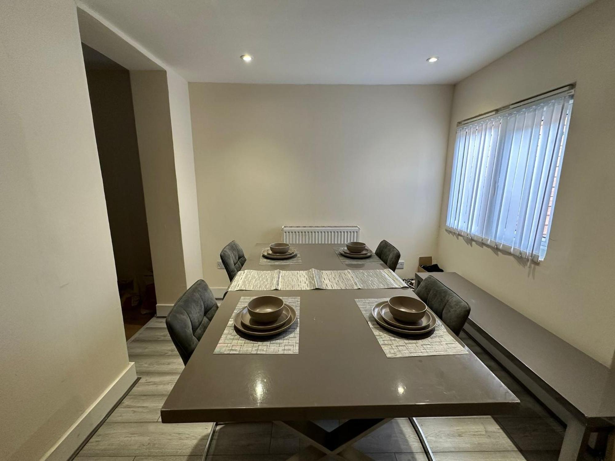 Leilighet The Big 3 Bedroom House 2 Bathrooms *