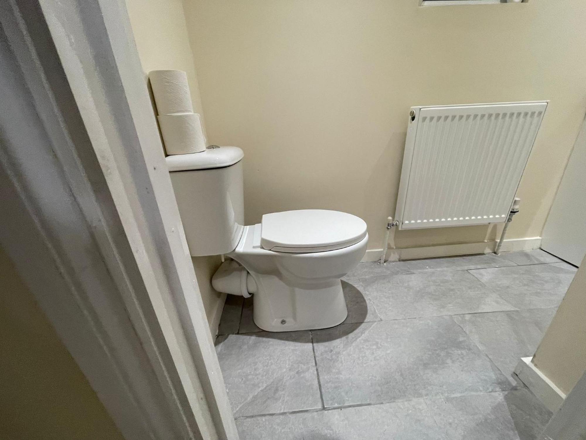 The Big 3 Bedroom House 2 Bathrooms Leilighet