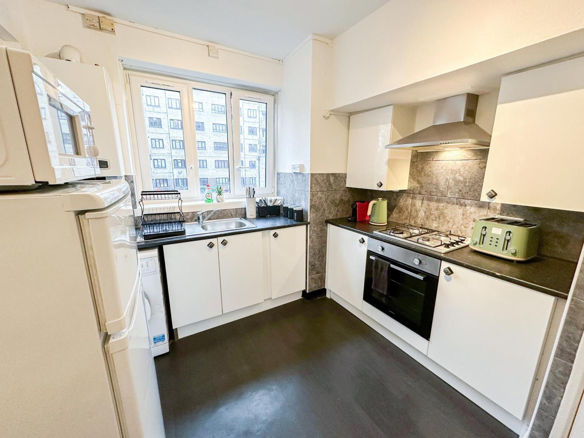 Vibrant 3 Bedrooms Flat With Private Balcony Near Finsbury Park, Wood Green Apartamento Londres