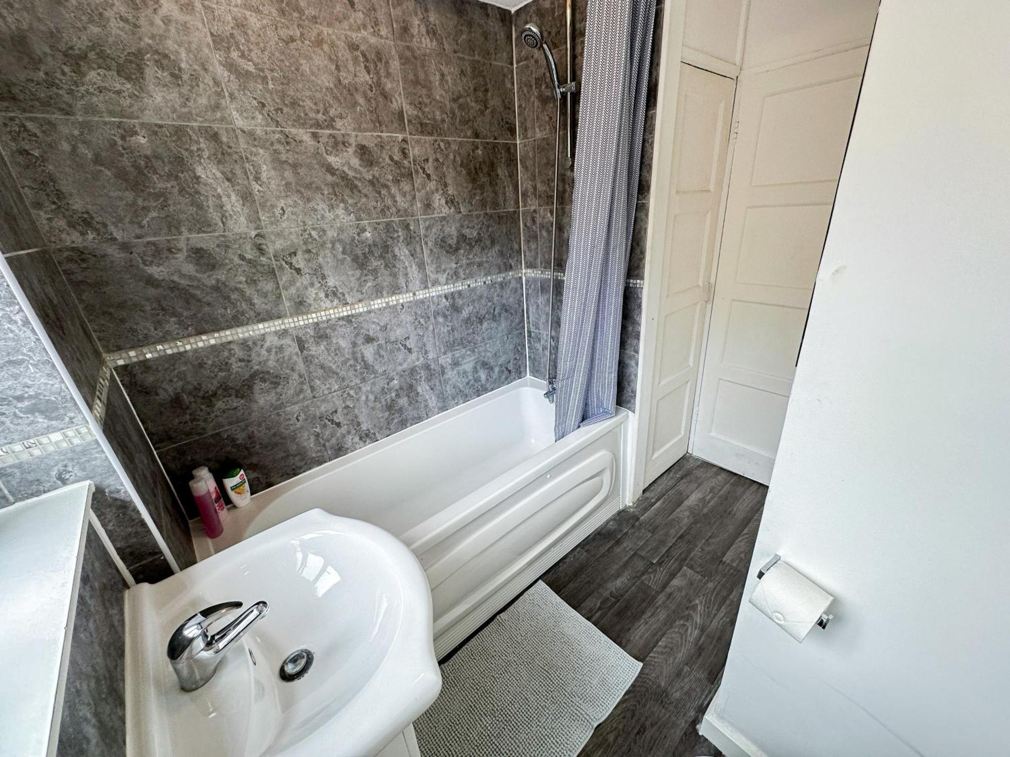 Apartamento Vibrant 3 Bedrooms Flat With Private Balcony Near Finsbury Park, Wood Green