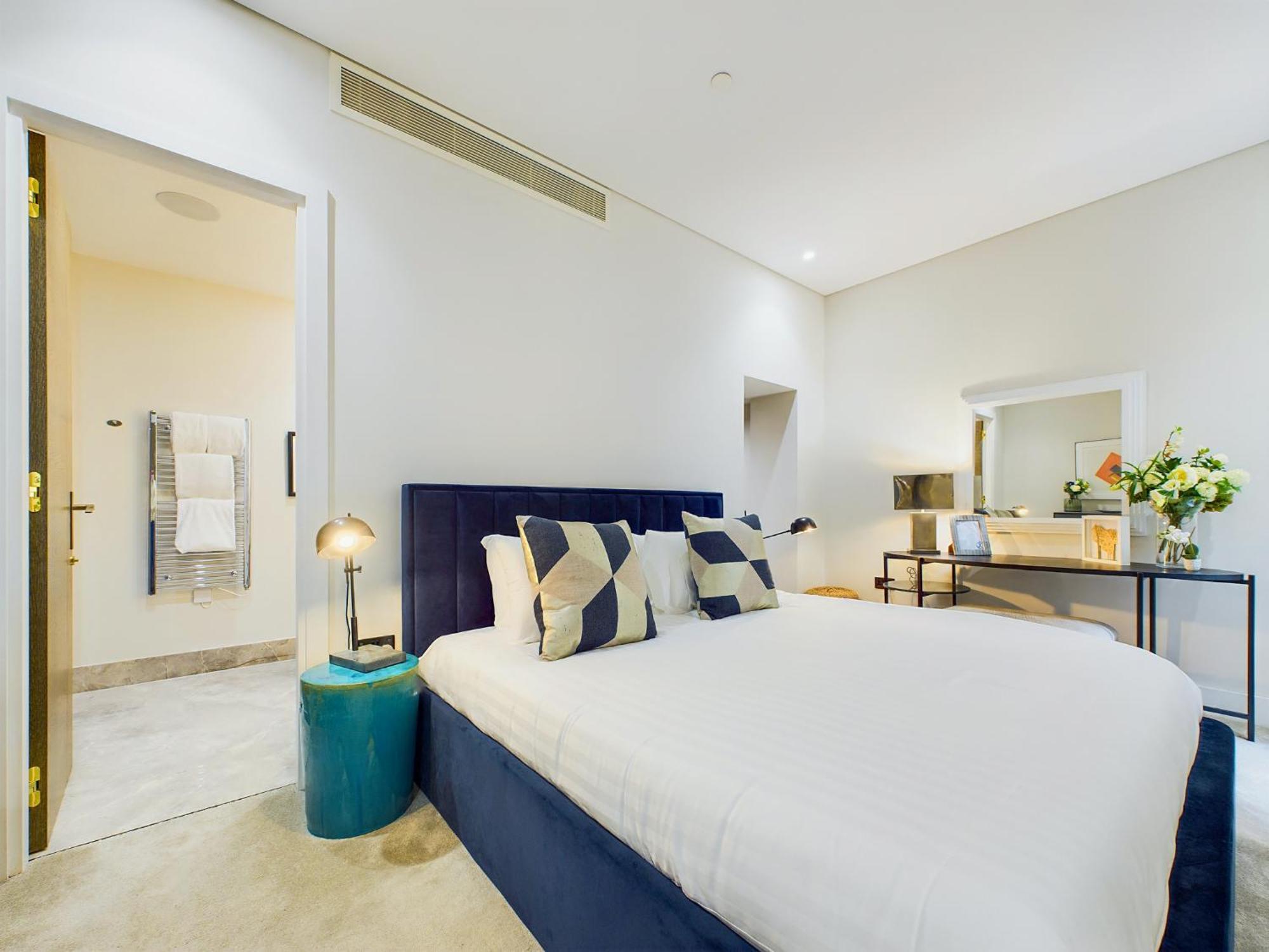 Be - Chancery Lane Apartment