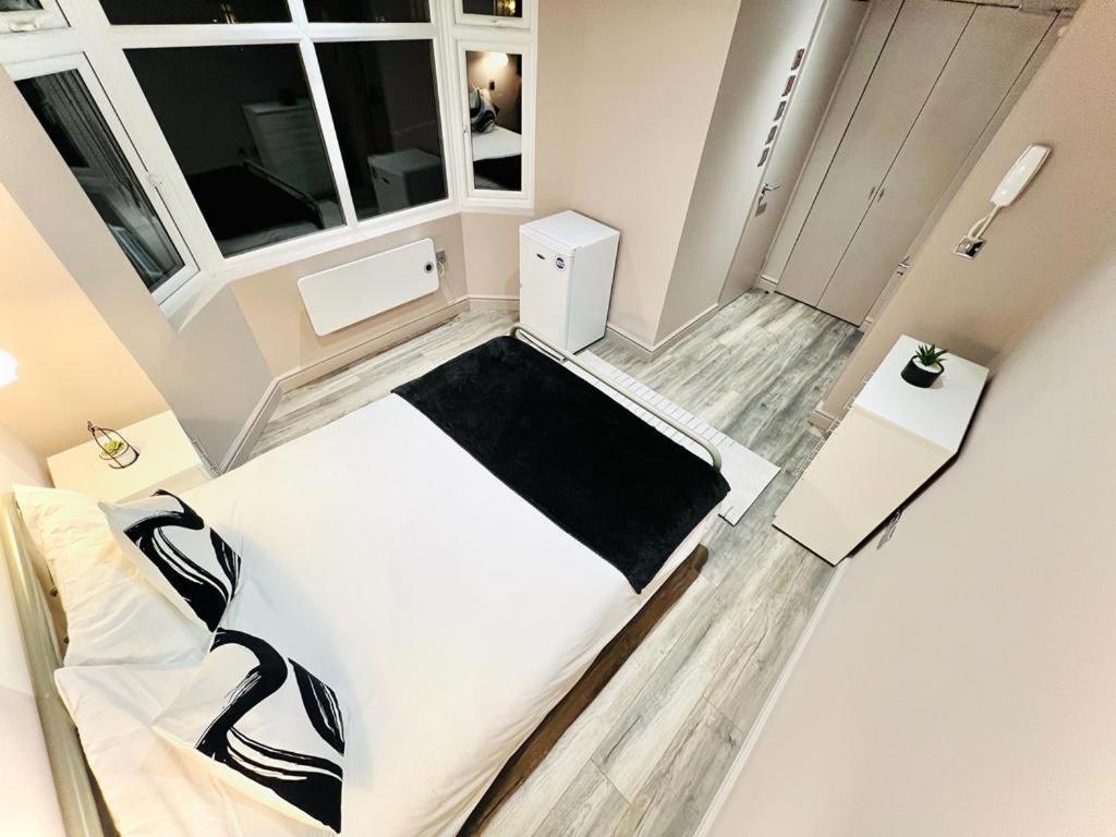 Guest house Crescent House Location Ensuites Great Value *