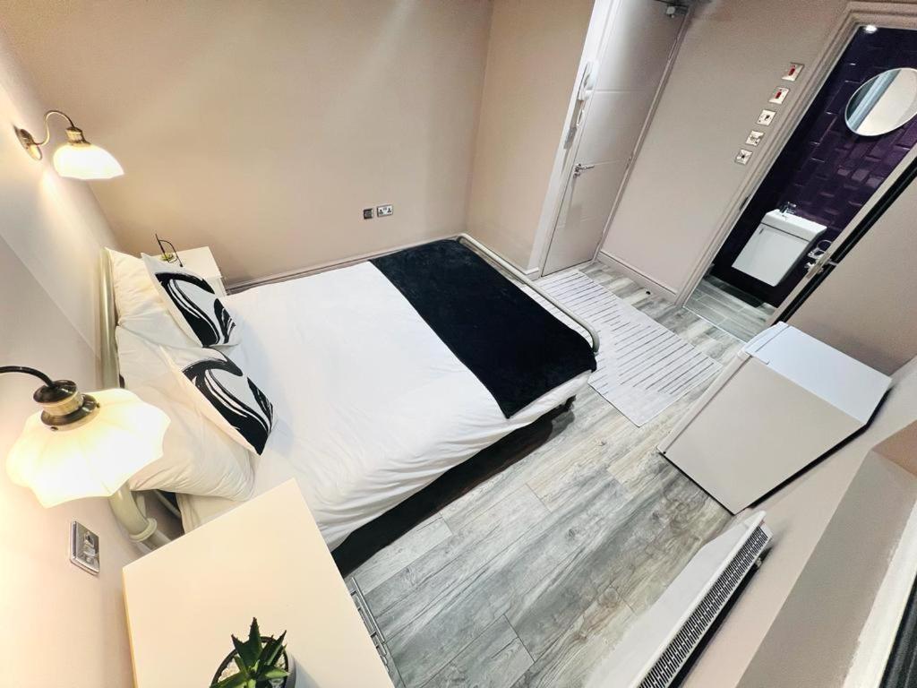 Guest house Crescent House Location Ensuites Great Value London