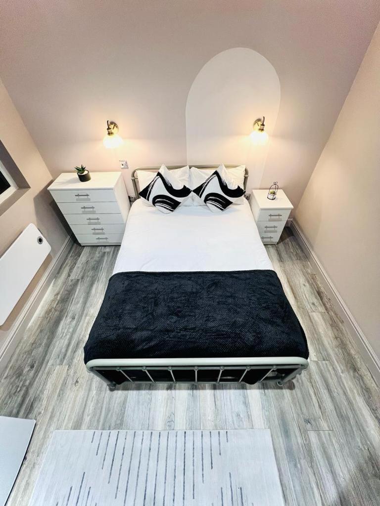 Guest house Crescent House Location Ensuites Great Value *