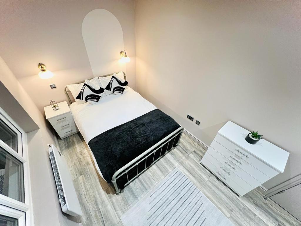 Guest house Crescent House Location Ensuites Great Value *