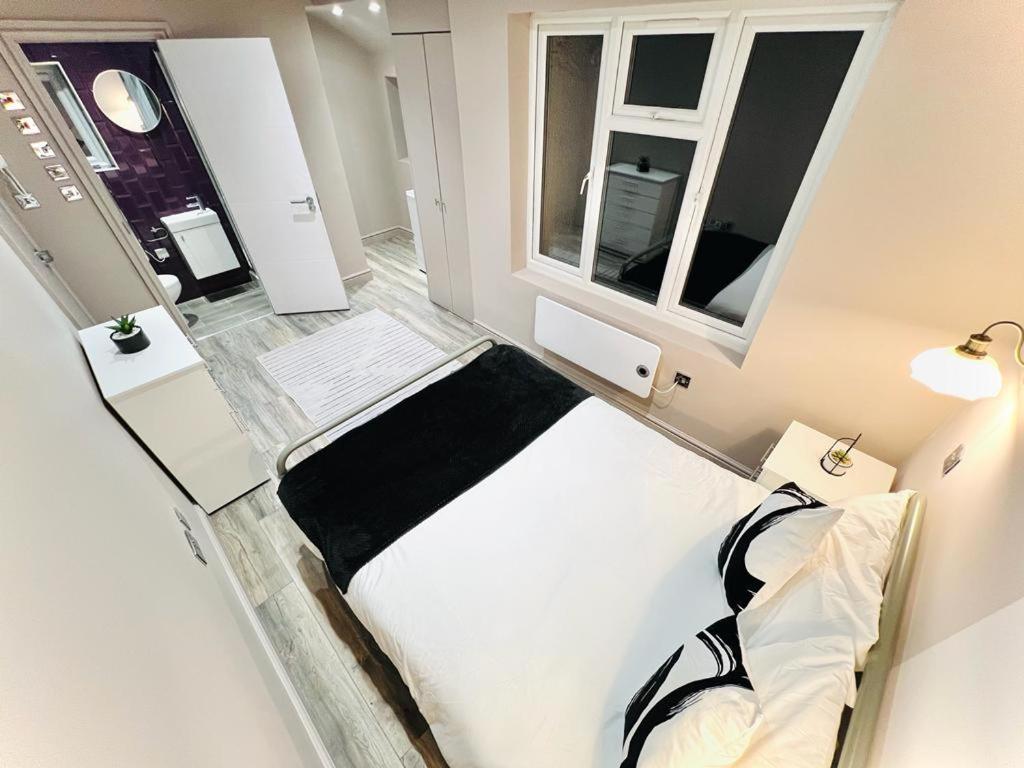 Guest house Crescent House Location Ensuites Great Value London