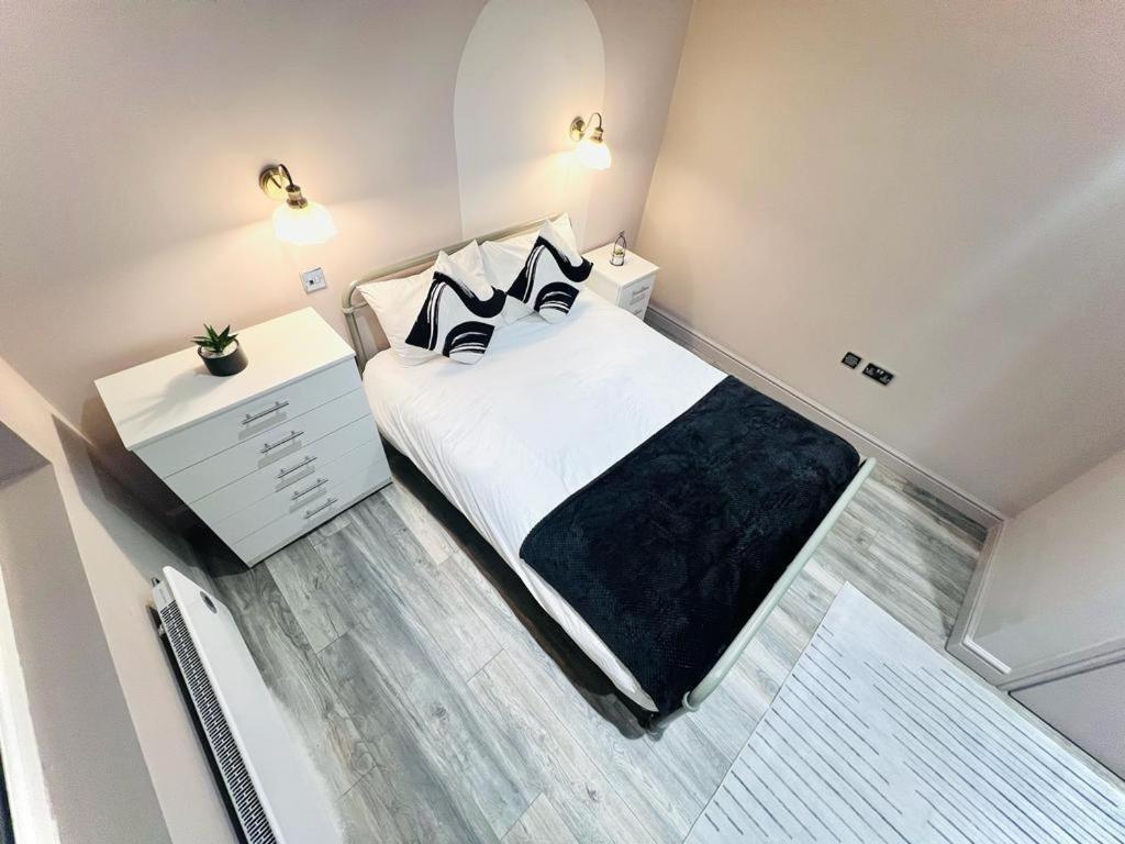 Crescent House Location Ensuites Great Value London