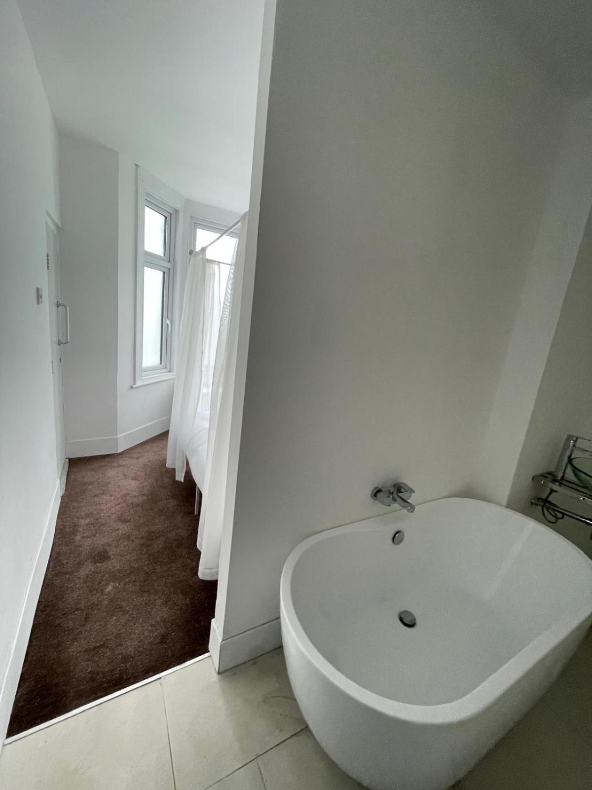 2 Bedroom Flat Wembley Appartement