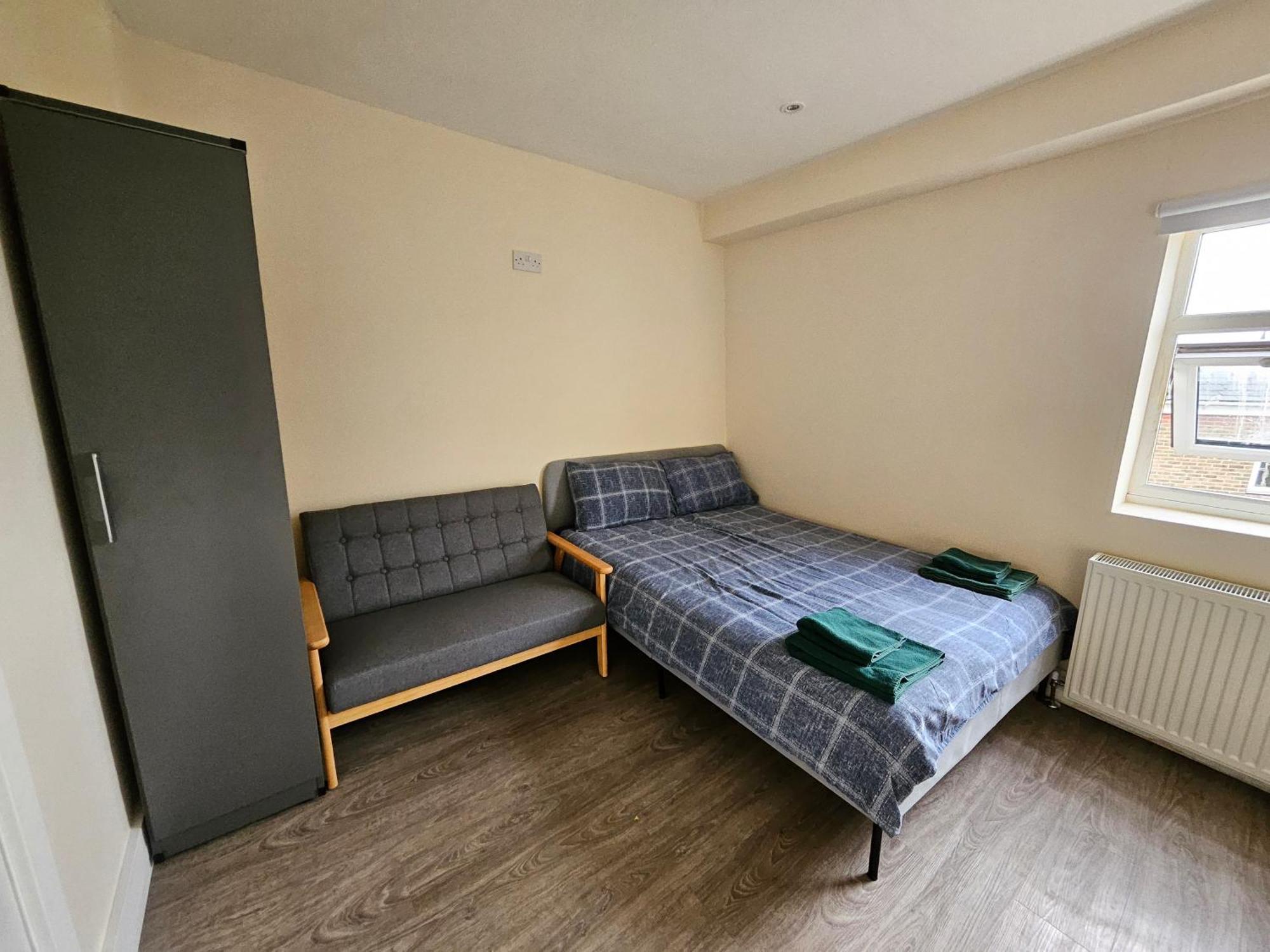 Impeccable 1-bed In