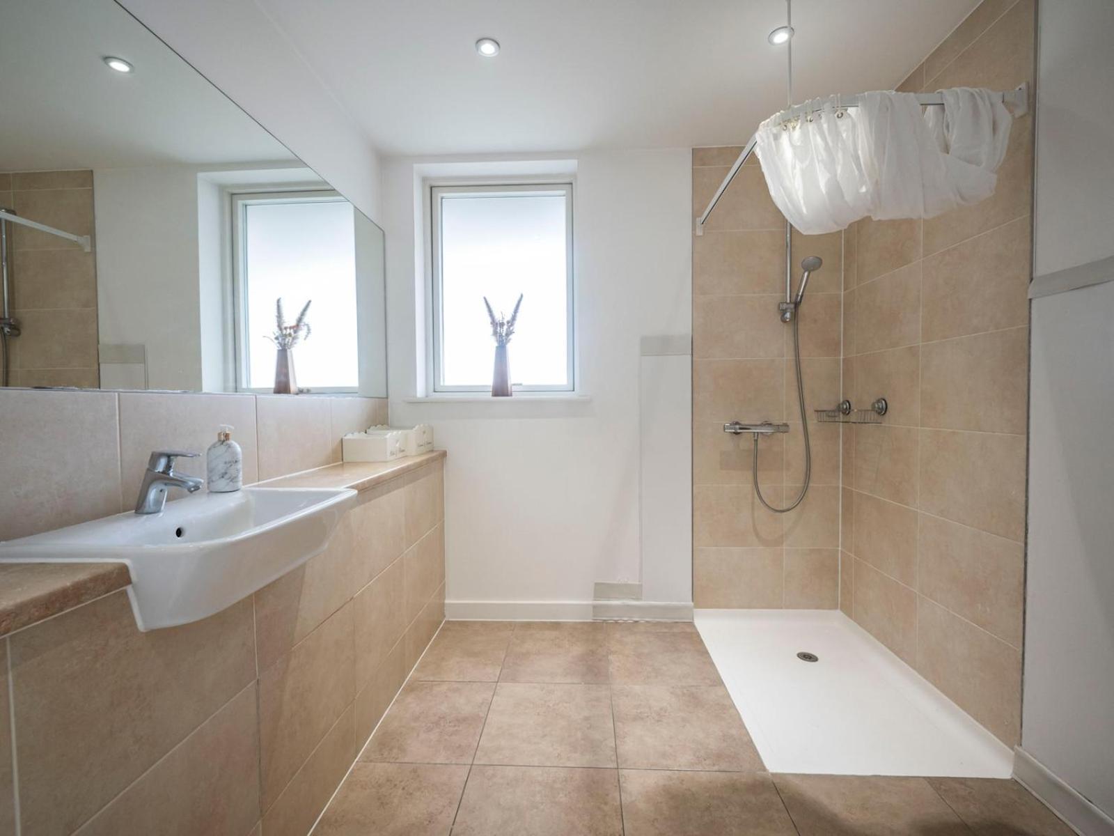 Appartement Near Tower Bridge And Tube Pass The Keys *