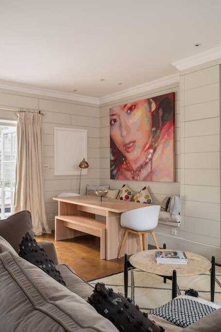 Ferienhaus Perfect British Mews - Beautiful Garden London