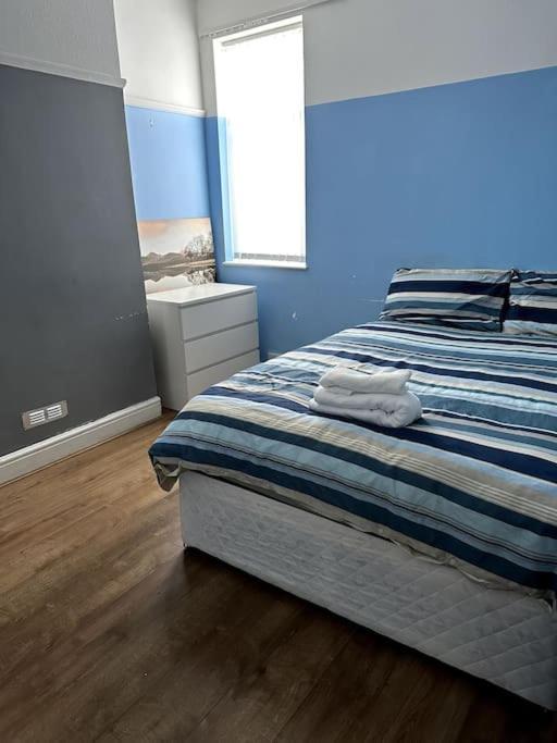 Holiday home Spacious Holiday Near Tube Station - By Starlet London