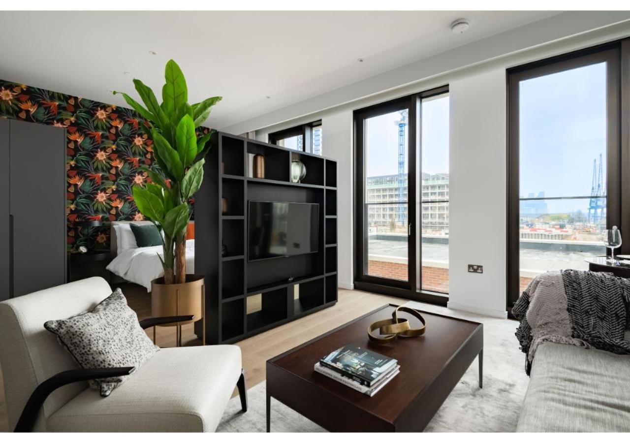 Elegant And Modern In Canary Wharf Right Next To Thames Apartment