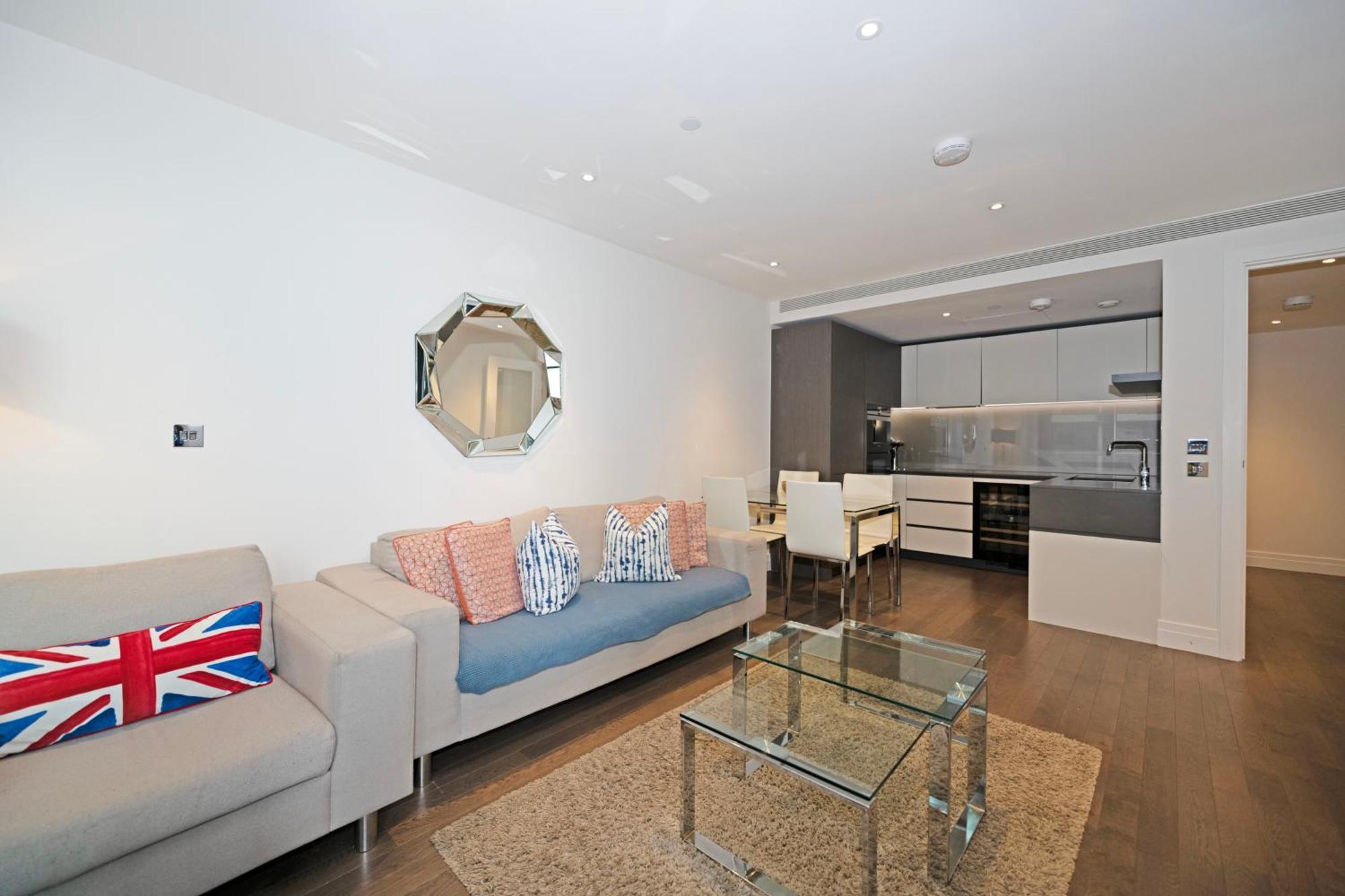 Leilighet Two Bedroom Flat London
