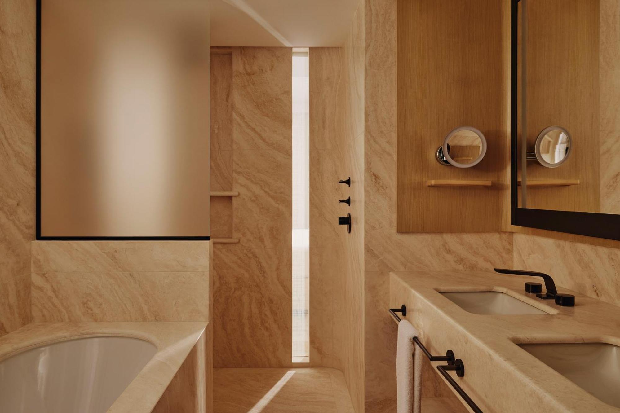 The Emory, Maybourne Collection Hotell 5*