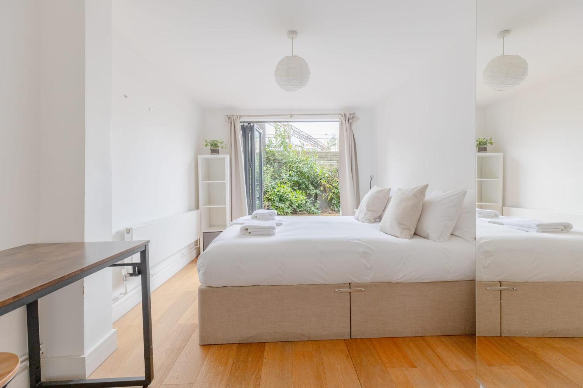 Homely 2bd Flat Wprivate Patio Near Maida Vale! *