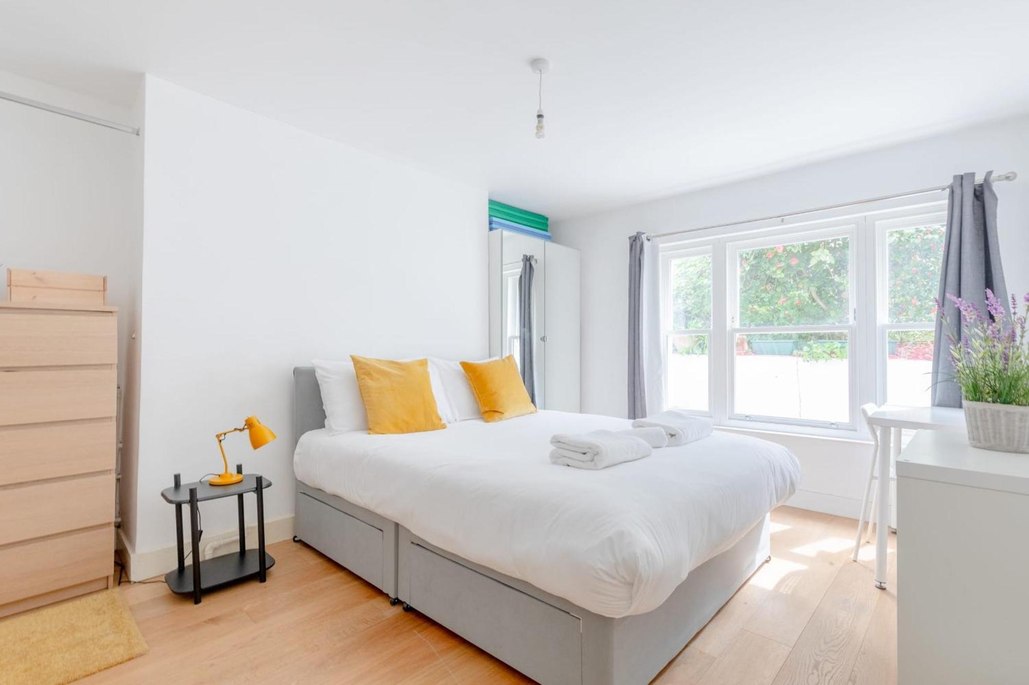 Homely 2bd Flat Wprivate Patio Near Maida Vale! Apartment *