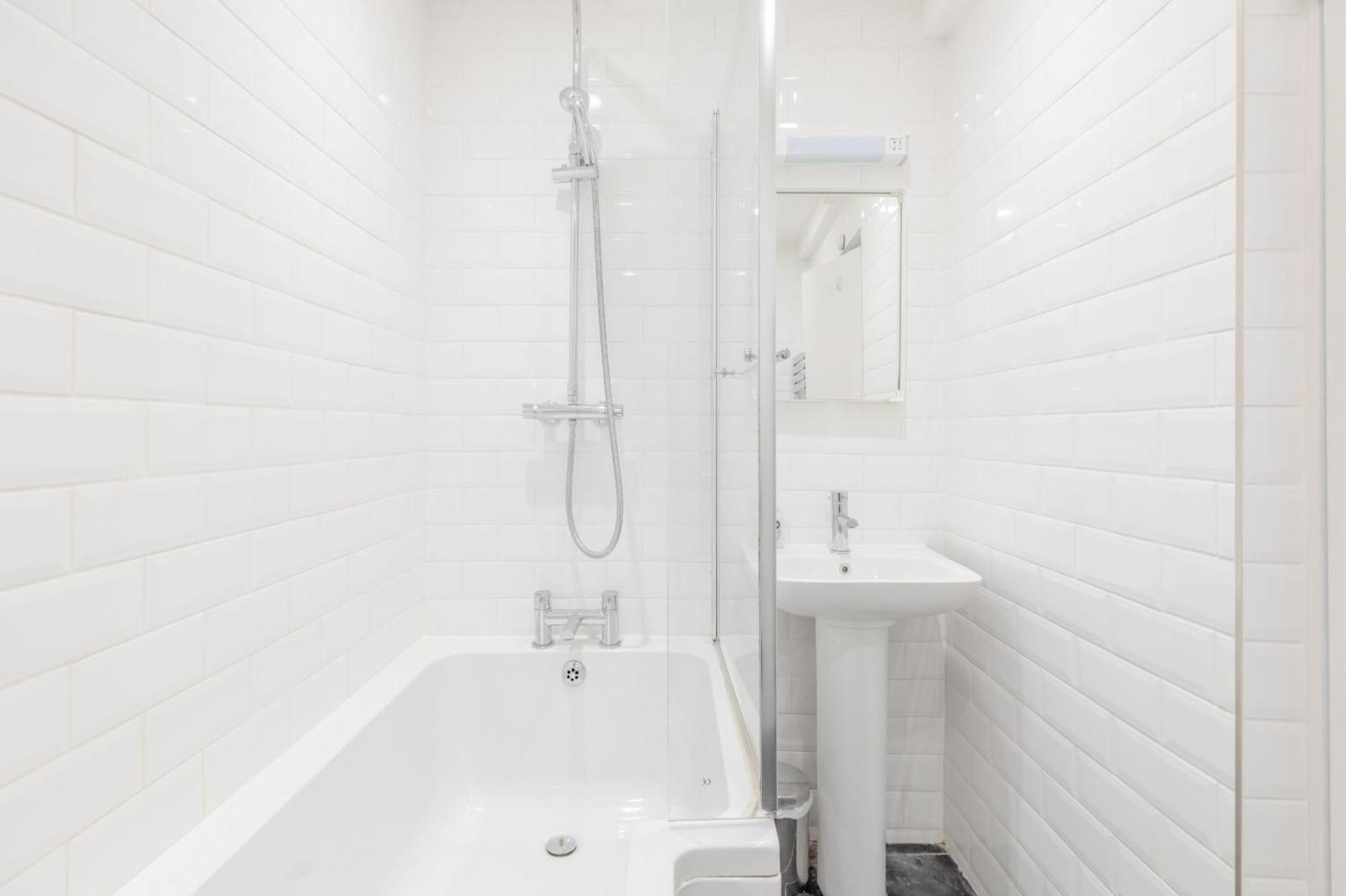 Apartment Homely 2bd Flat Wprivate Patio Near Maida Vale! London