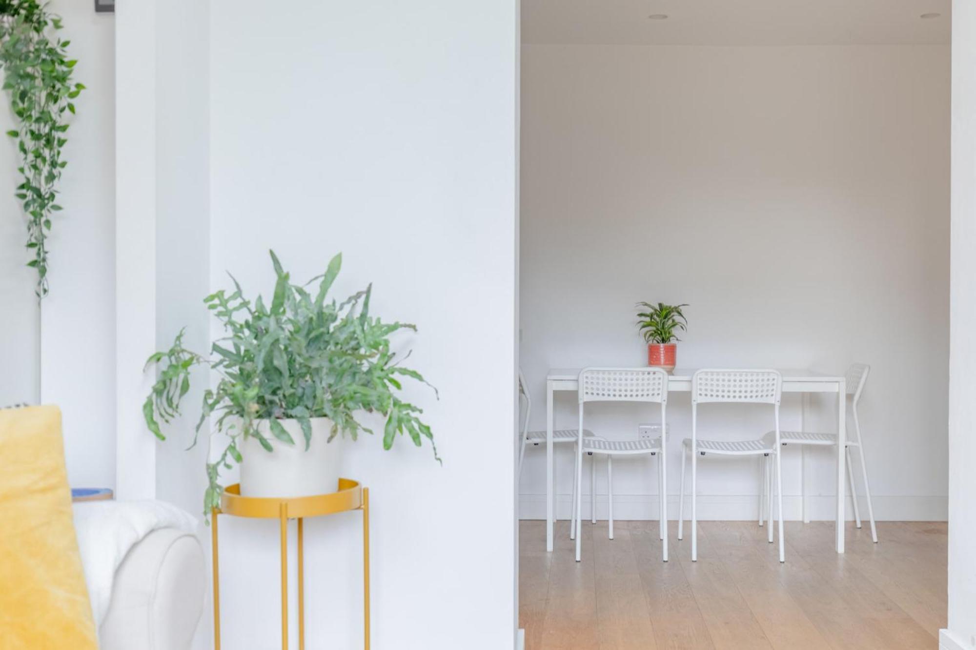 Homely 2bd Flat Wprivate Patio Near Maida Vale! Apartment London