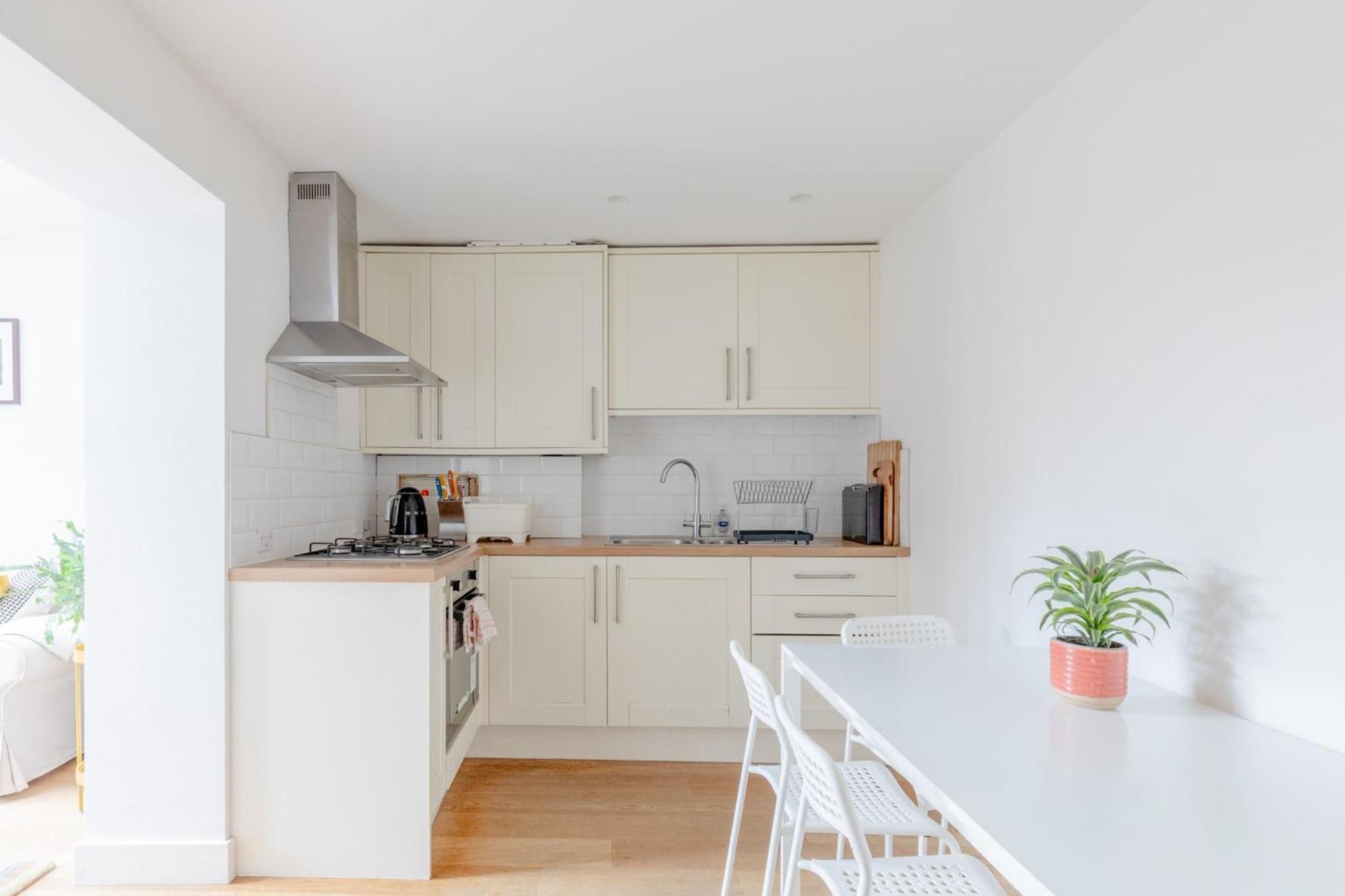 Apartment Homely 2bd Flat Wprivate Patio Near Maida Vale! London
