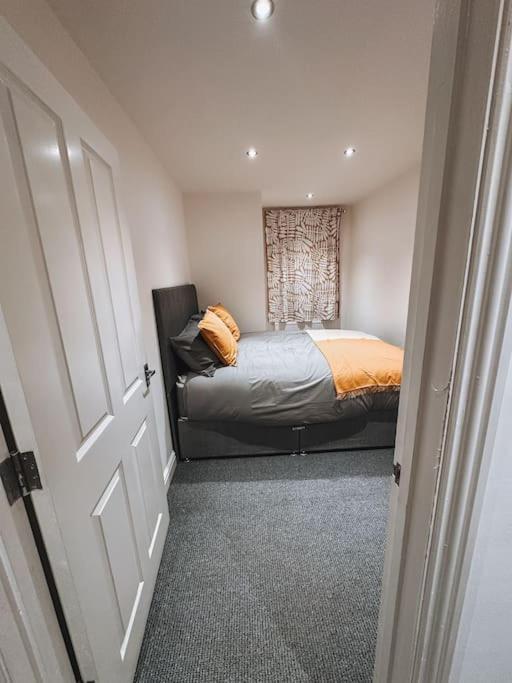 Modern 2 Bedroom Flat In Balham