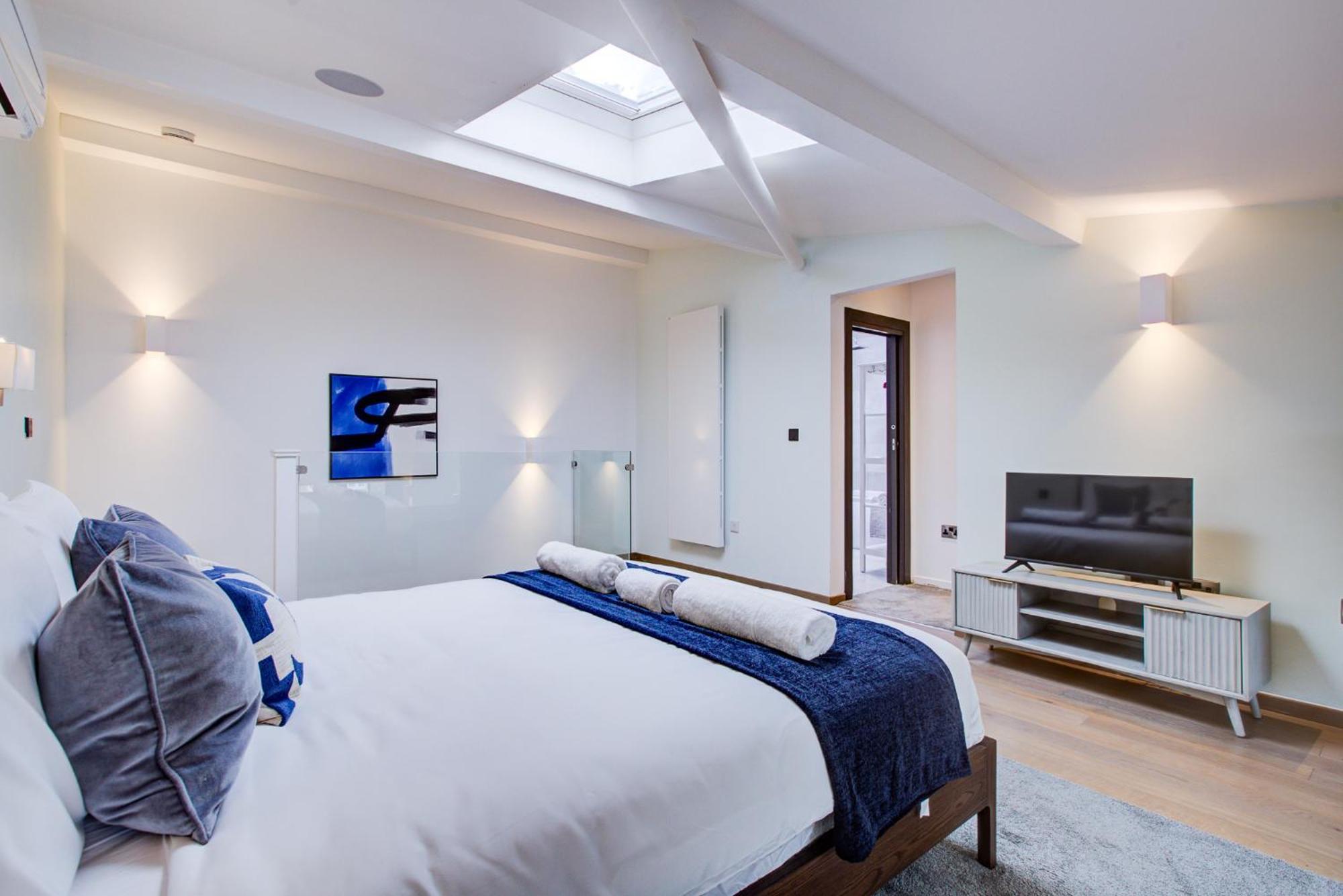 The Loft House By Artsy London