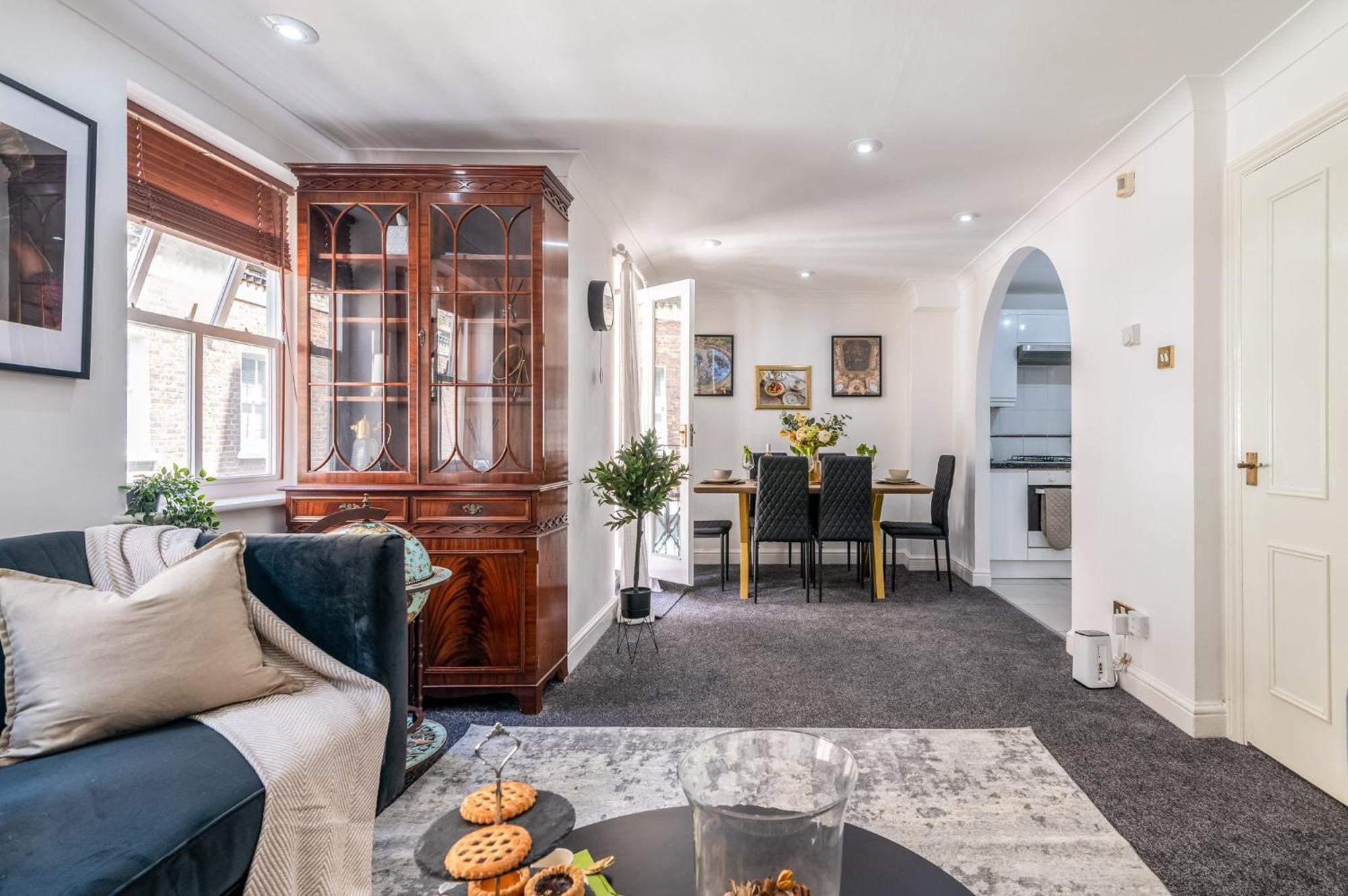 Charming 3-bedroom Townhouse Balcony Vakantiehuis Londen