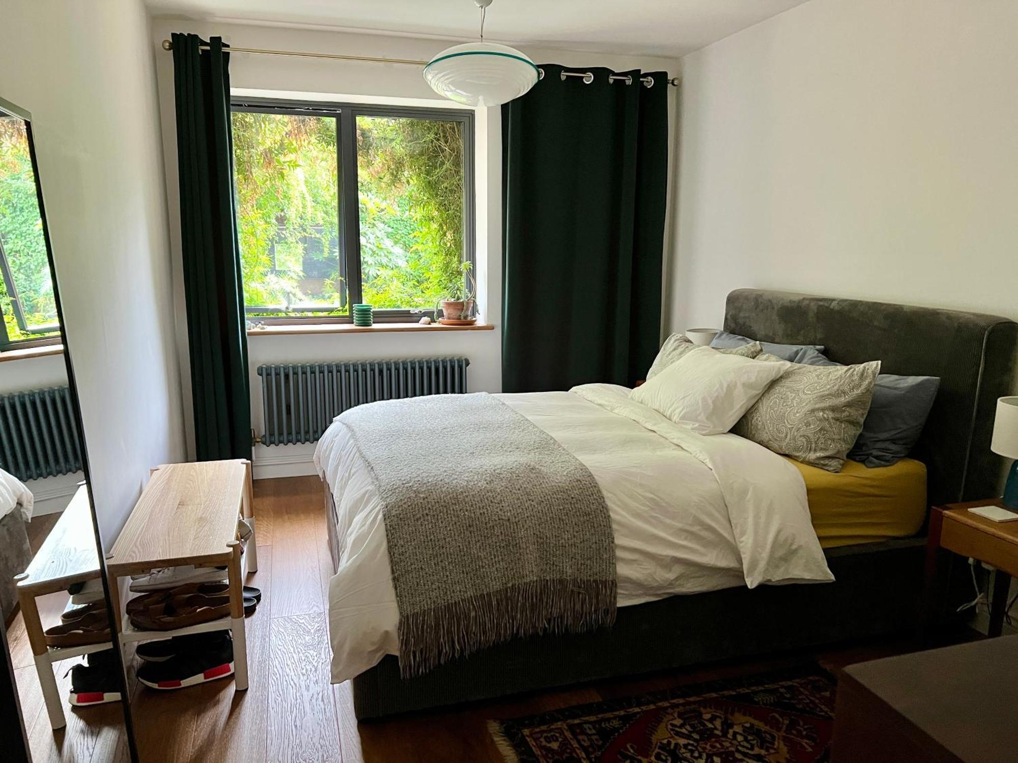 Urban Oasis Chic 1br Flat With Spacious Garden London