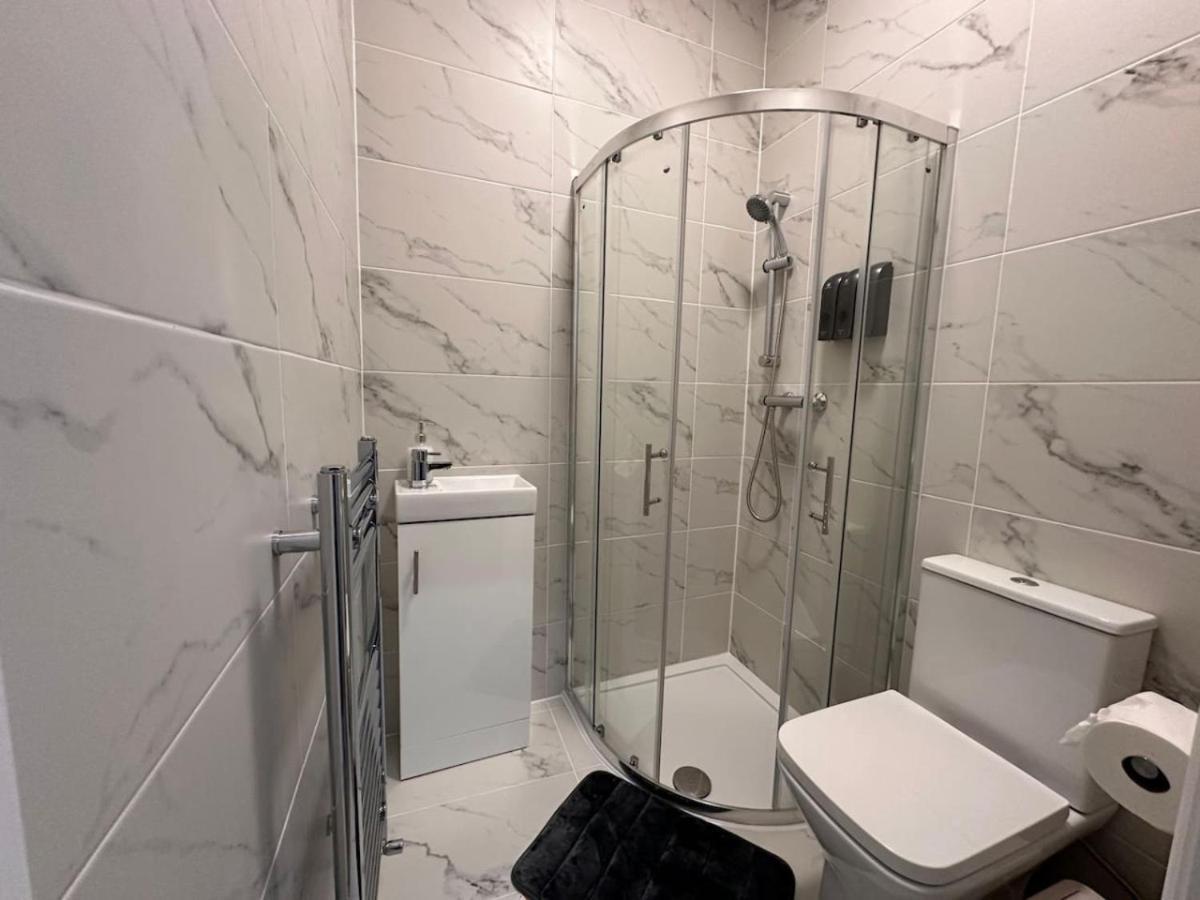 Modern Zone1 Guest house London