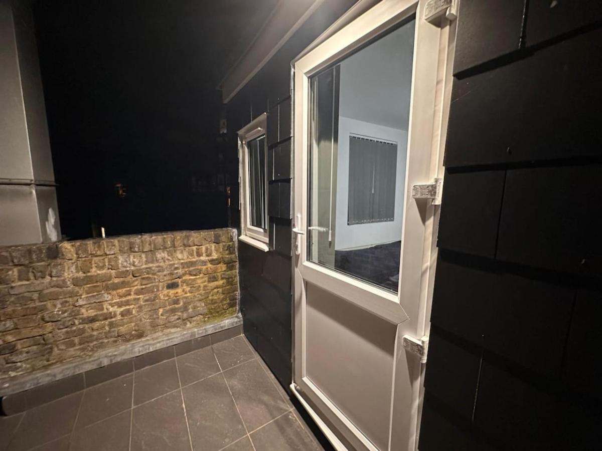 Oxford Street Minutes Away Guest house