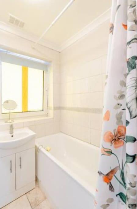 One Bedroom Flat In St Johns Wood Apartment