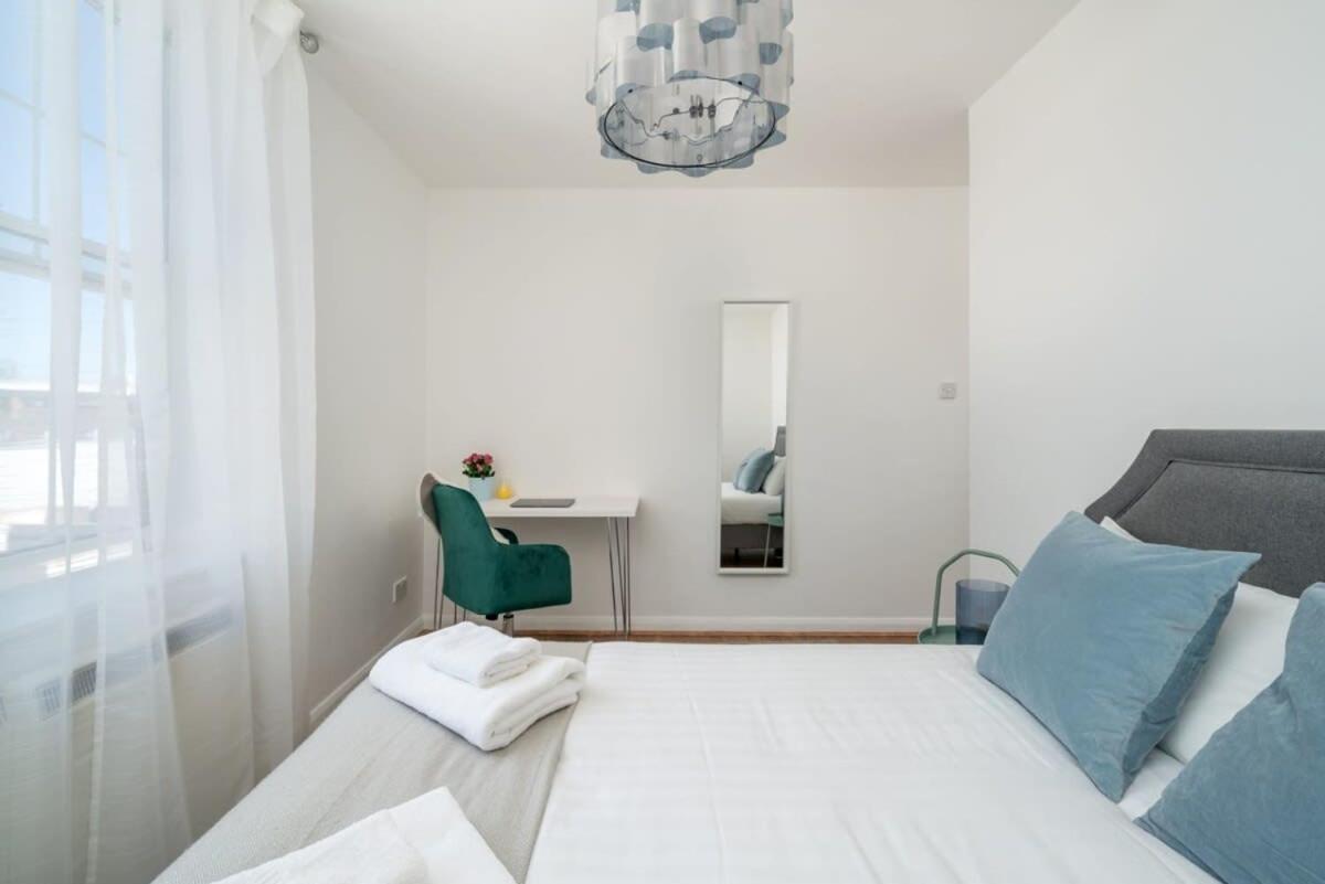 Appartement Of - Lovely Two Bedroom *
