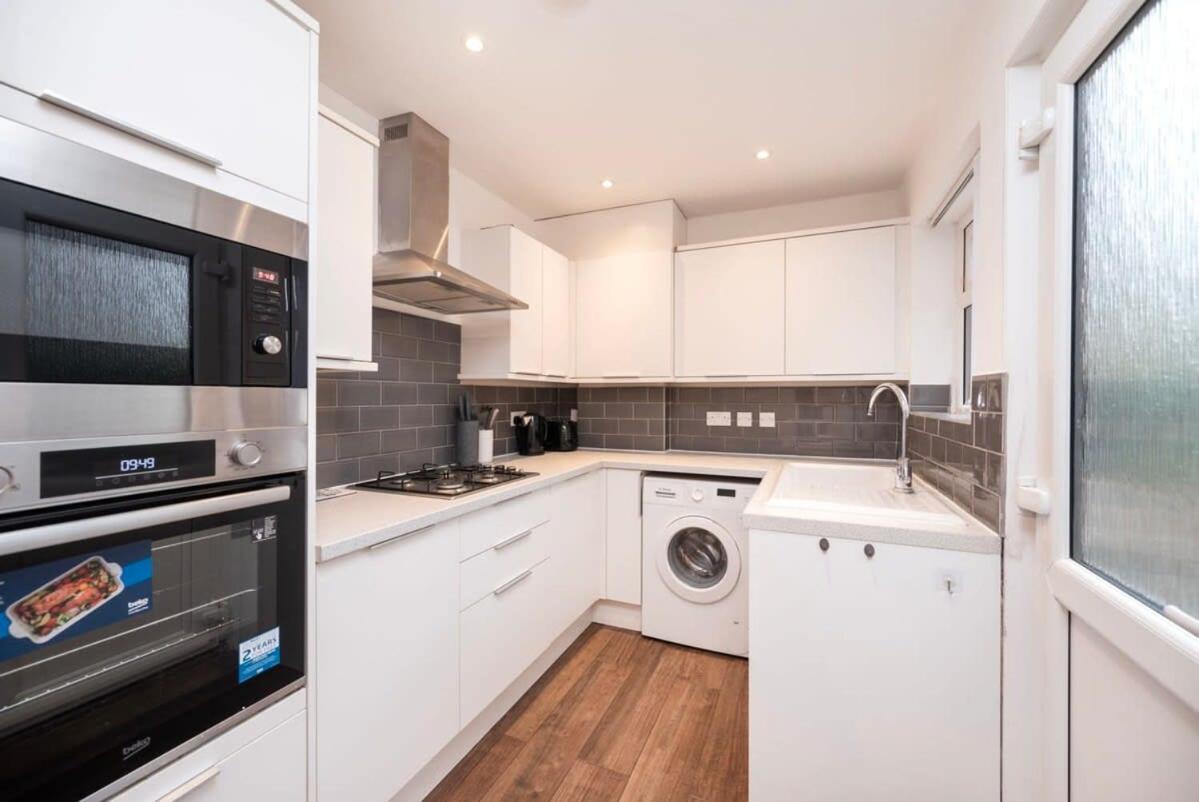 Lovely 2br House In Norwood Junction * London