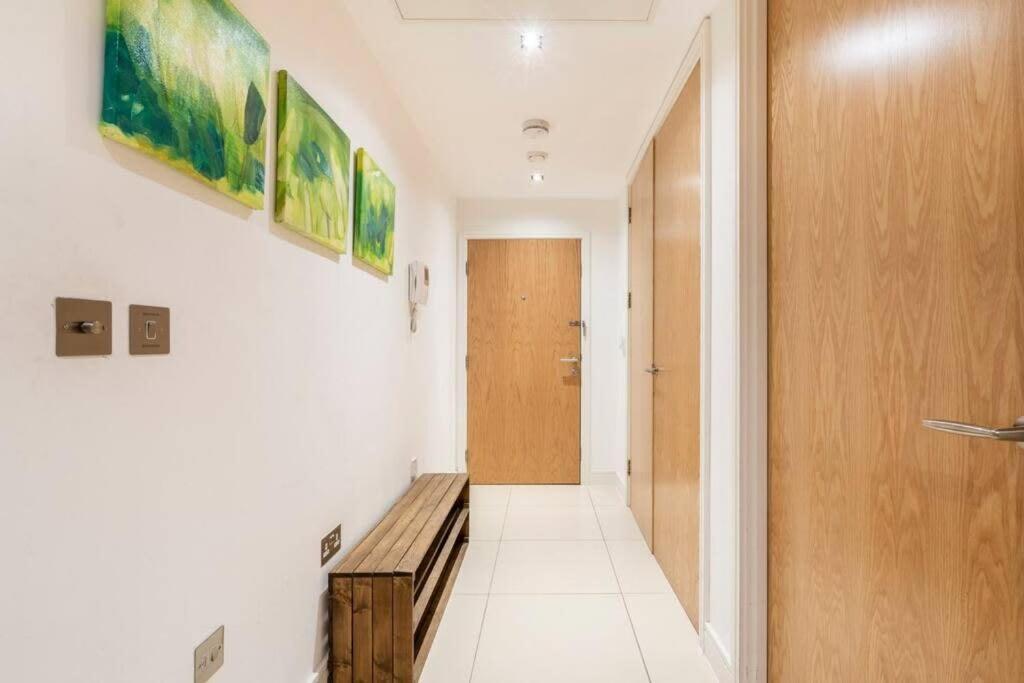 Leilighet 1 Bedroom Penthouse Flat In East