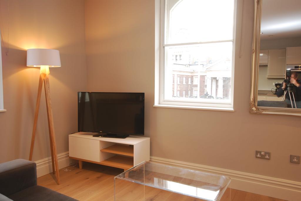 Apartment Whitehall London