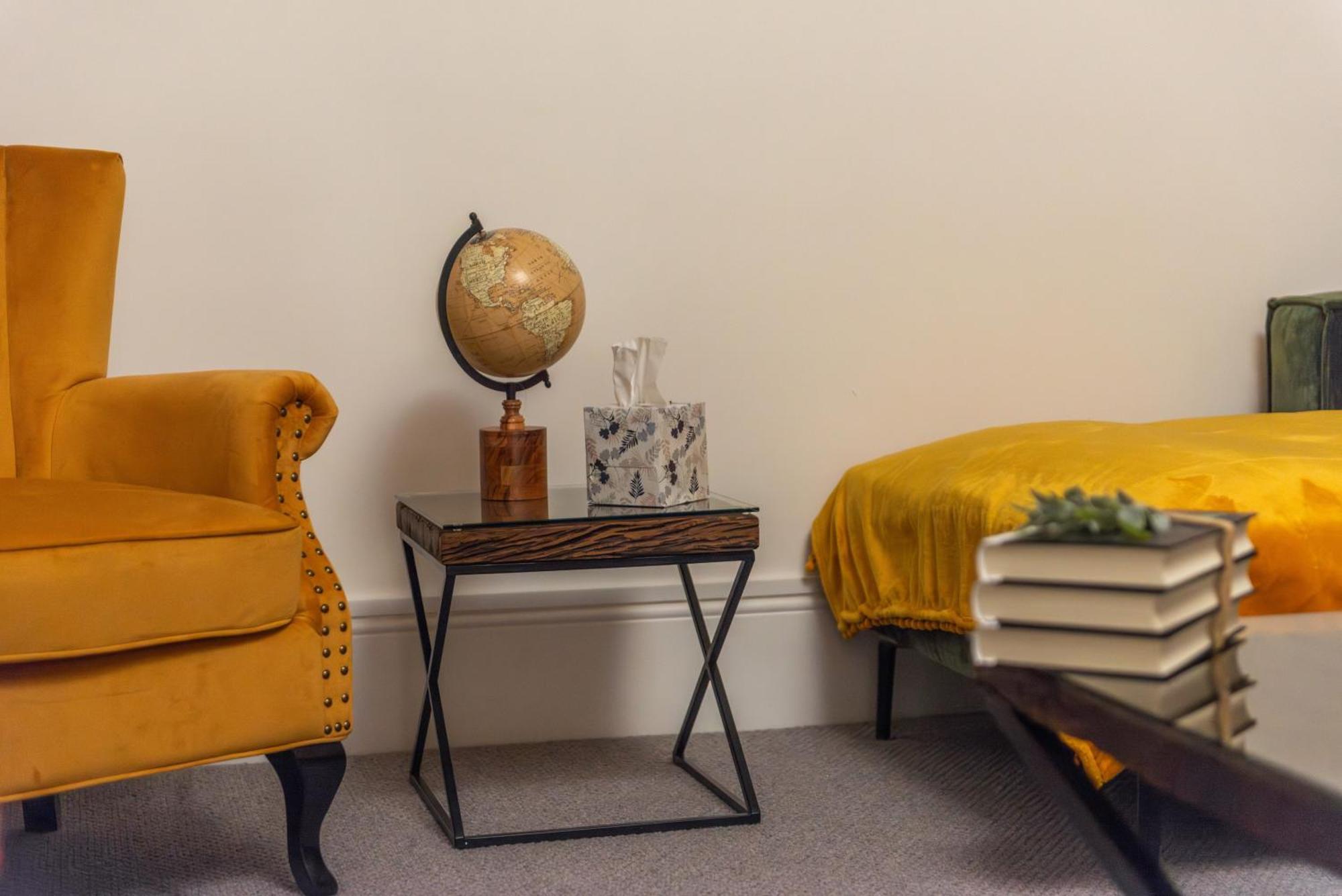 Apartment Stylish Spacious Retreat Luxury 2 Bed Haven 2hs London